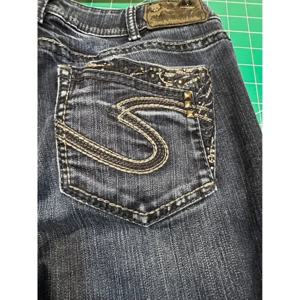 Silver Jeans Co Suki Mid Rise Bootcut Dark Wash Studded Embroidered SZ 14 L 33